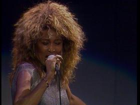 Tina Turner We Don't Need Another Hero (Thunderdome) (Live)